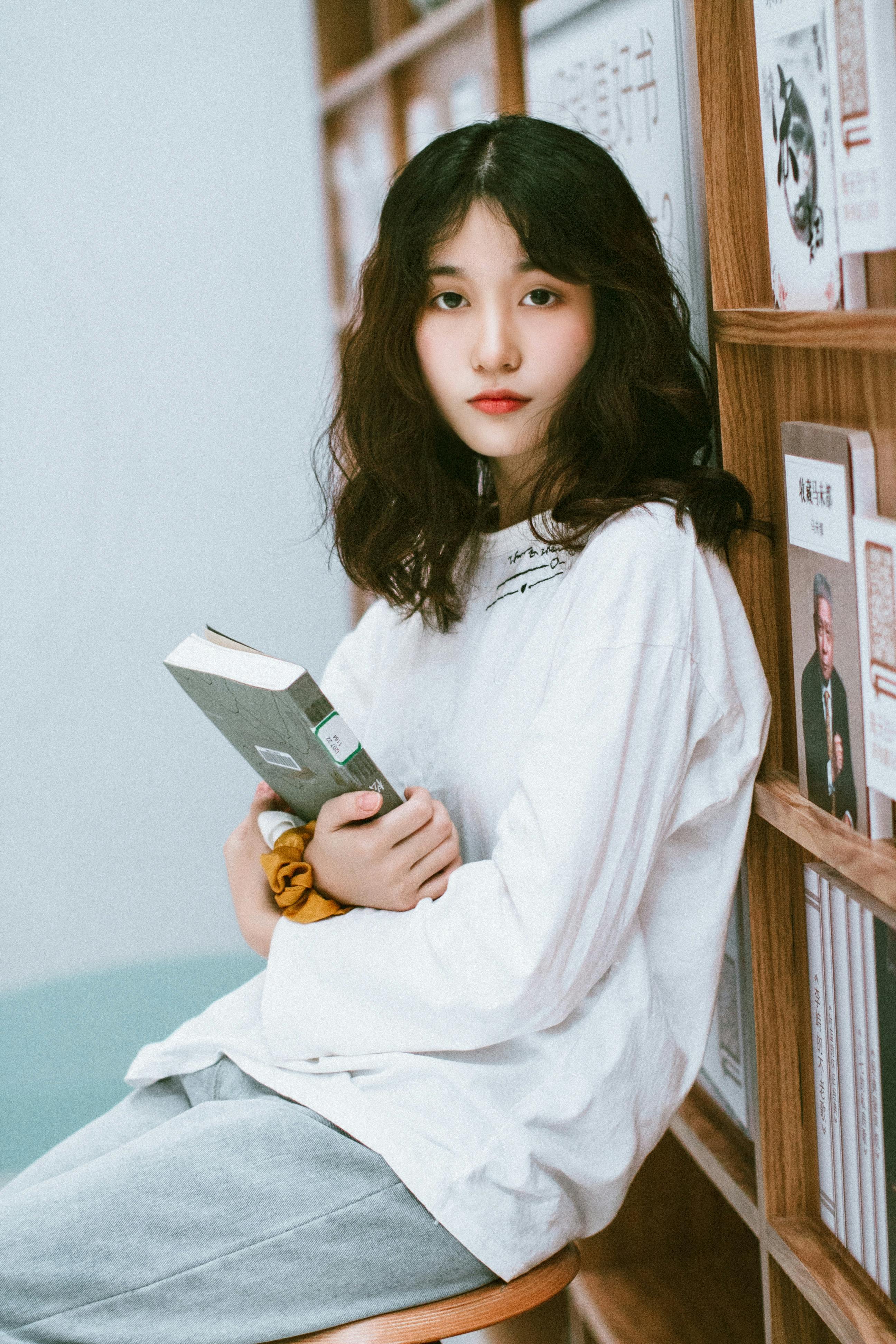 五一大赛网站精选作品：主题表达中的情绪与节奏