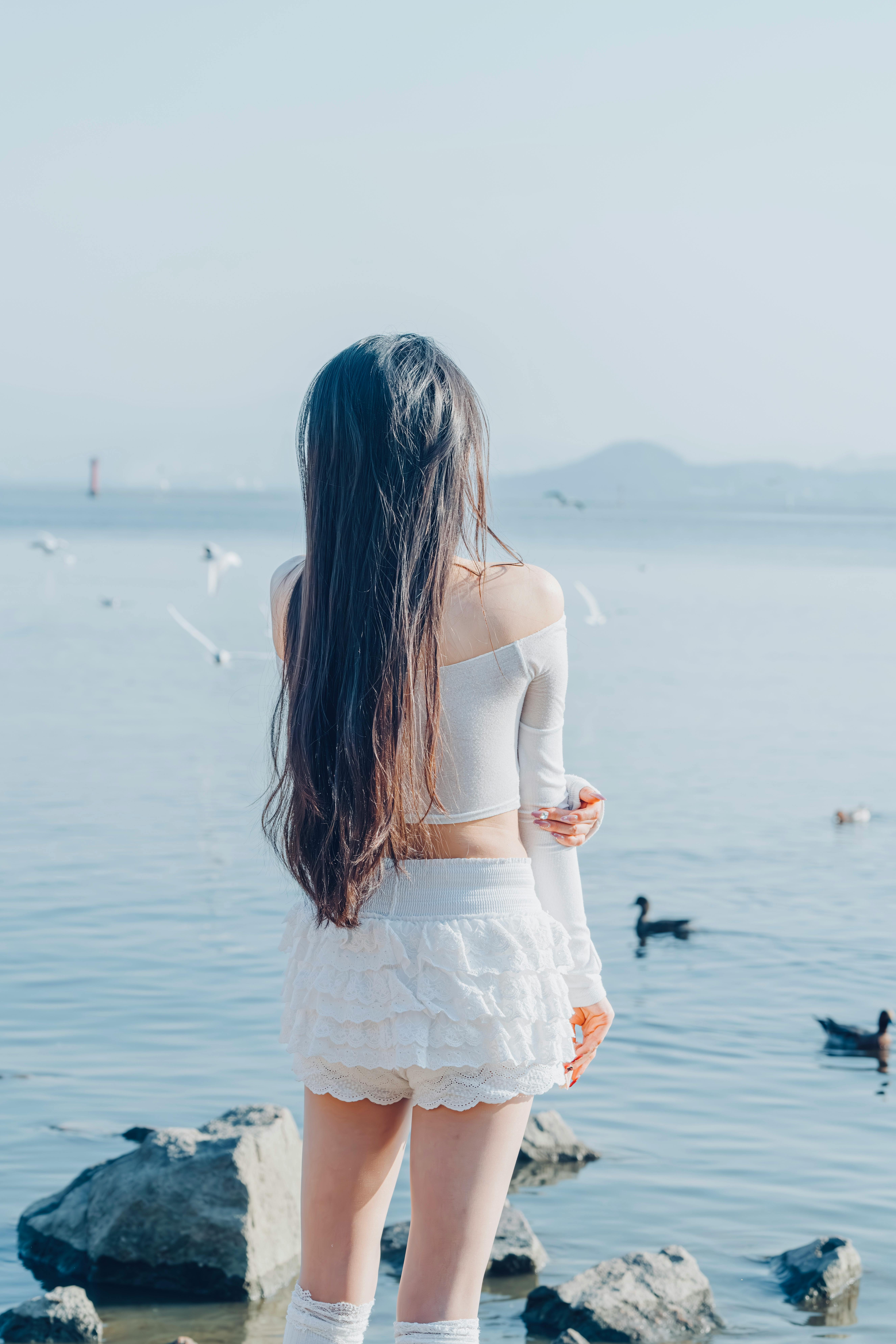 五一大赛网站精选作品：色彩张力与主题氛围营造